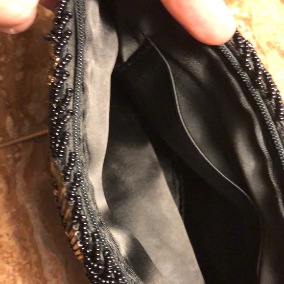 Silk beaded clutch - Picture 3 of 4